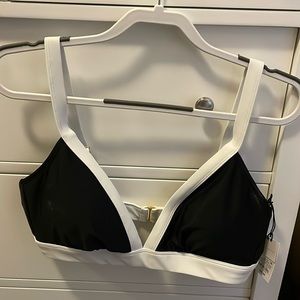 BNWT! Target Shade and Shore Bikini Top